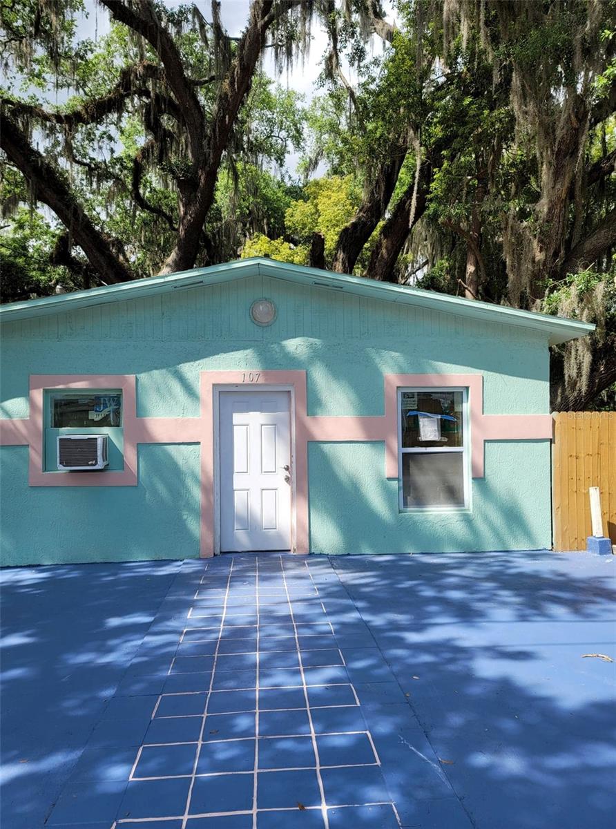 107 E CYPRESS ST, KISSIMMEE, FL — photo 2