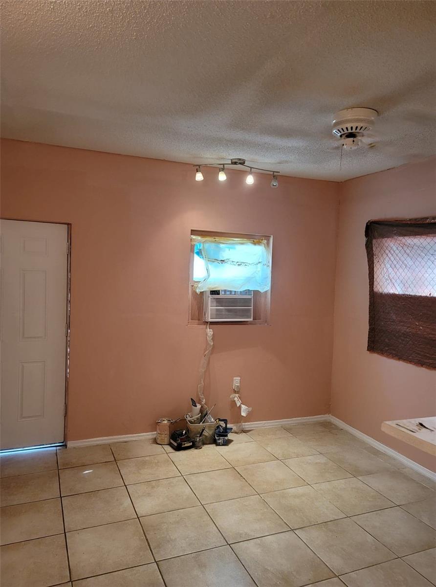 107 E CYPRESS ST, KISSIMMEE, FL — photo 8