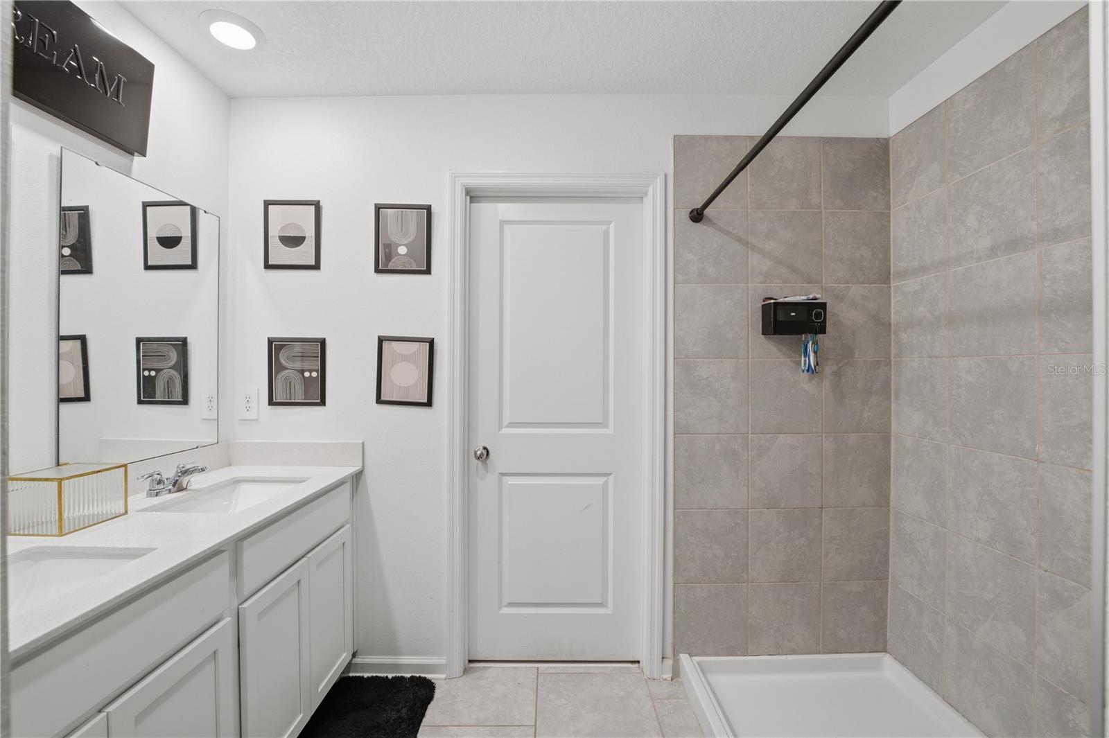859 TIMBERLAND DR, EAGLE LAKE, FL — photo 4