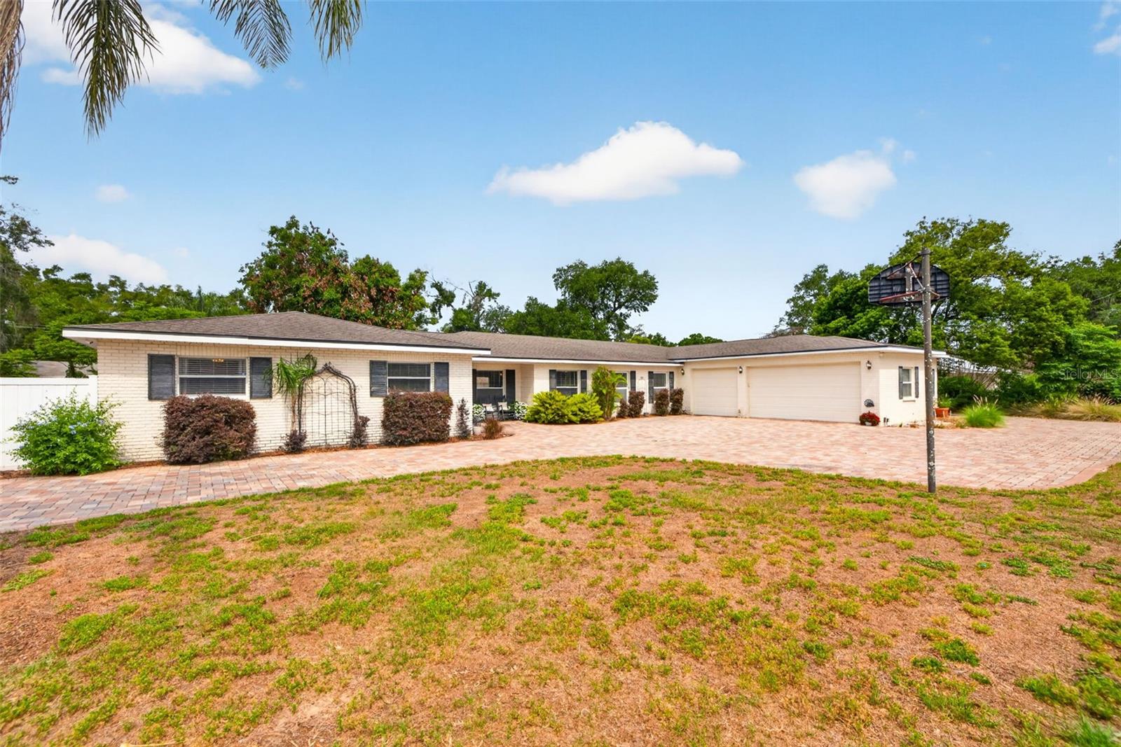 712 S OAKWOOD AVE, BRANDON, FL