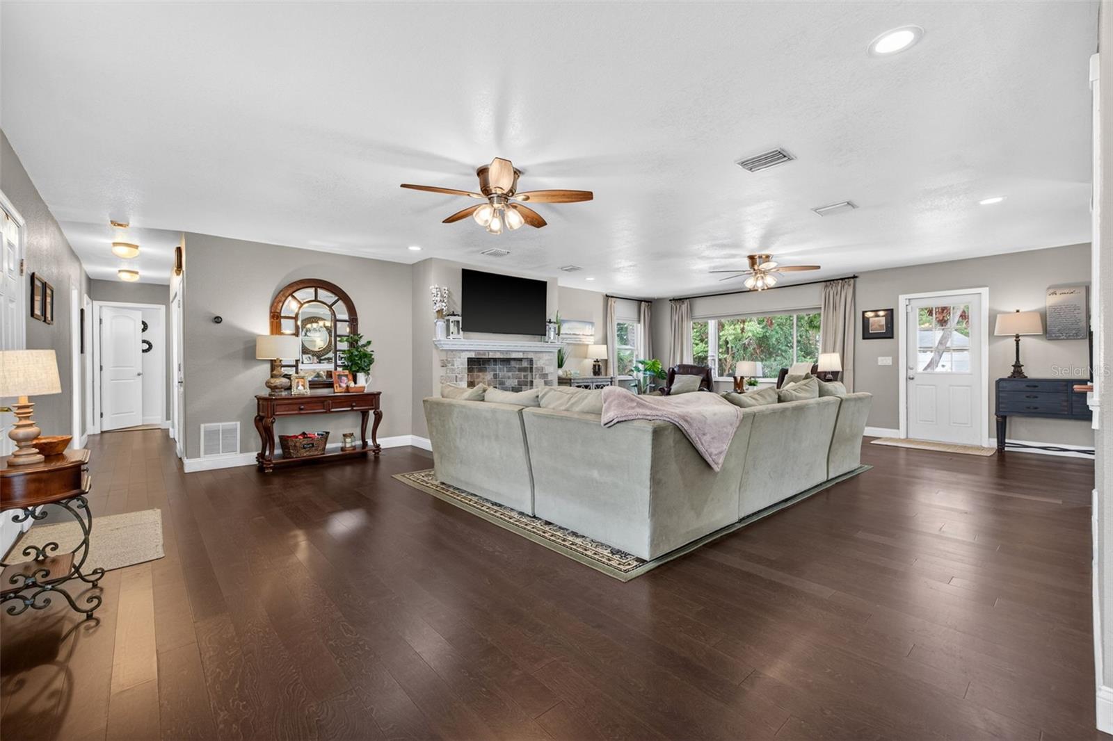712 S OAKWOOD AVE, BRANDON, FL — photo 5