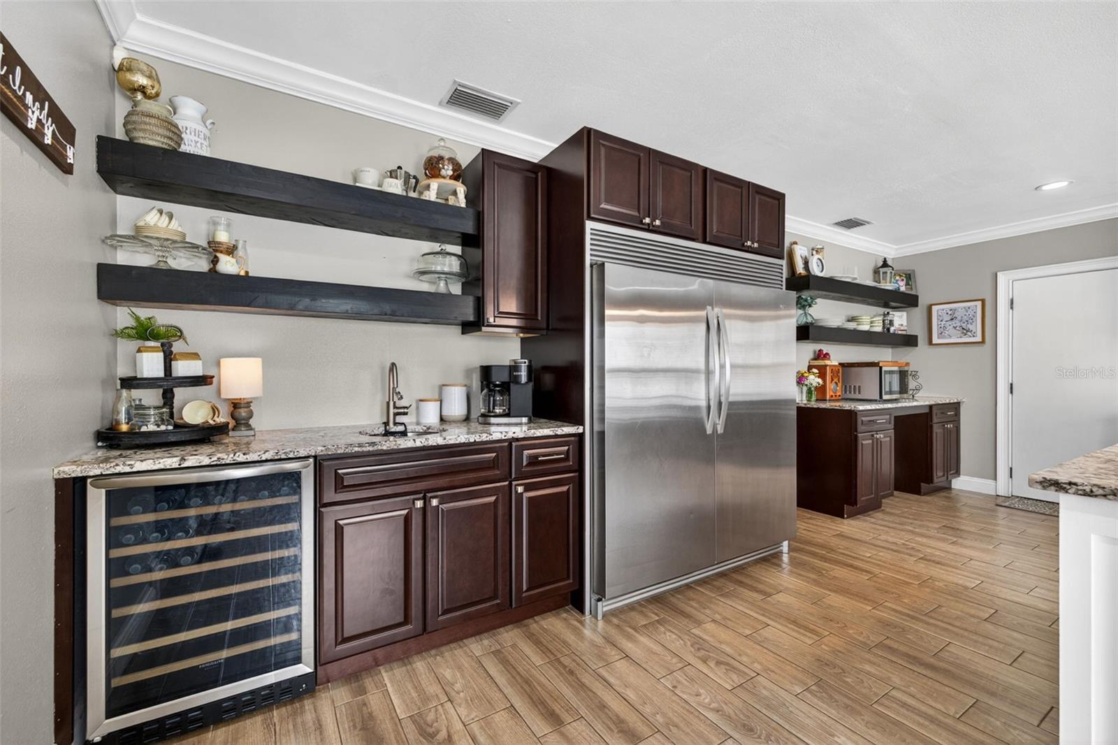 712 S OAKWOOD AVE, BRANDON, FL — photo 11