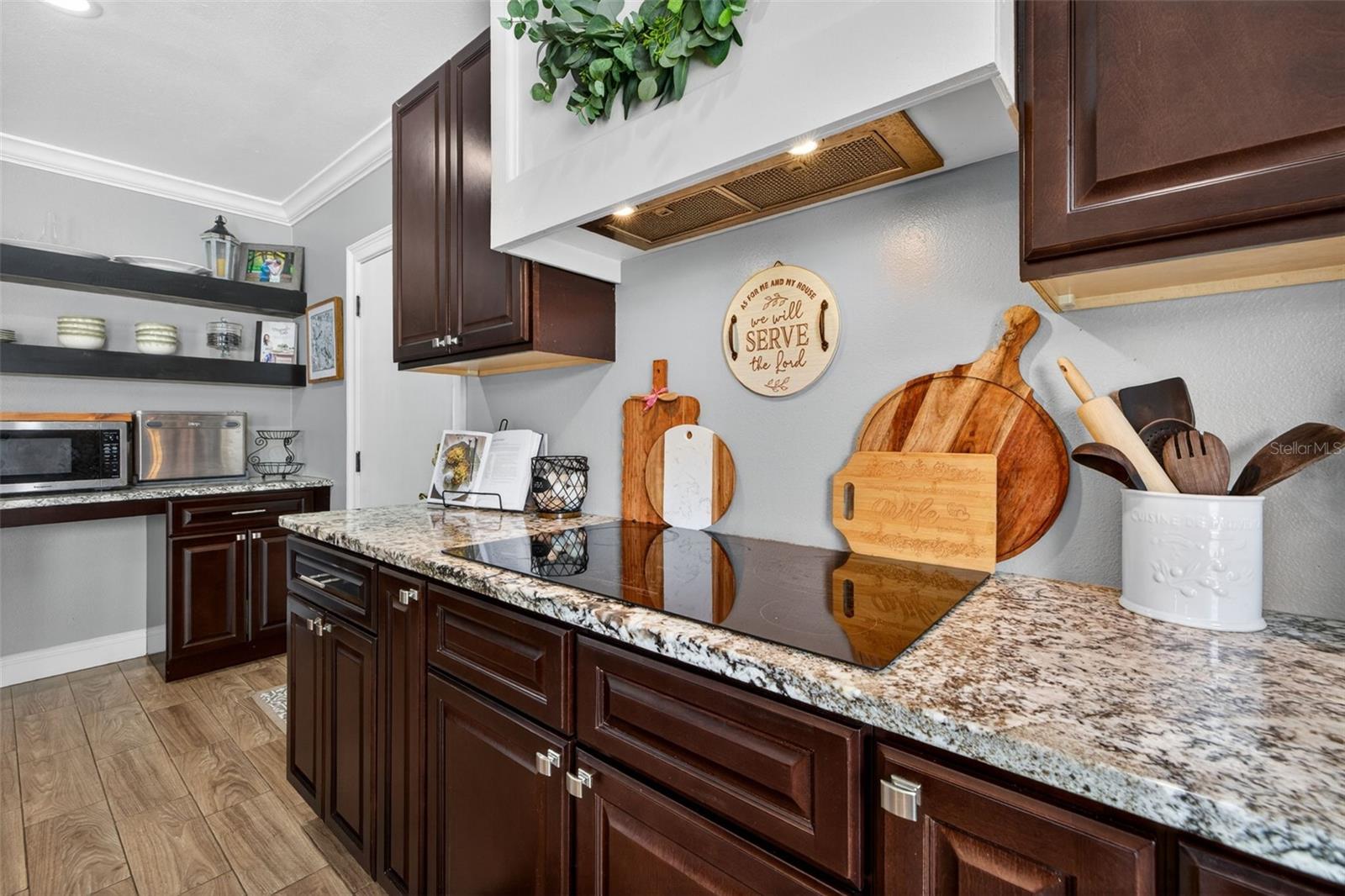 712 S OAKWOOD AVE, BRANDON, FL — photo 17