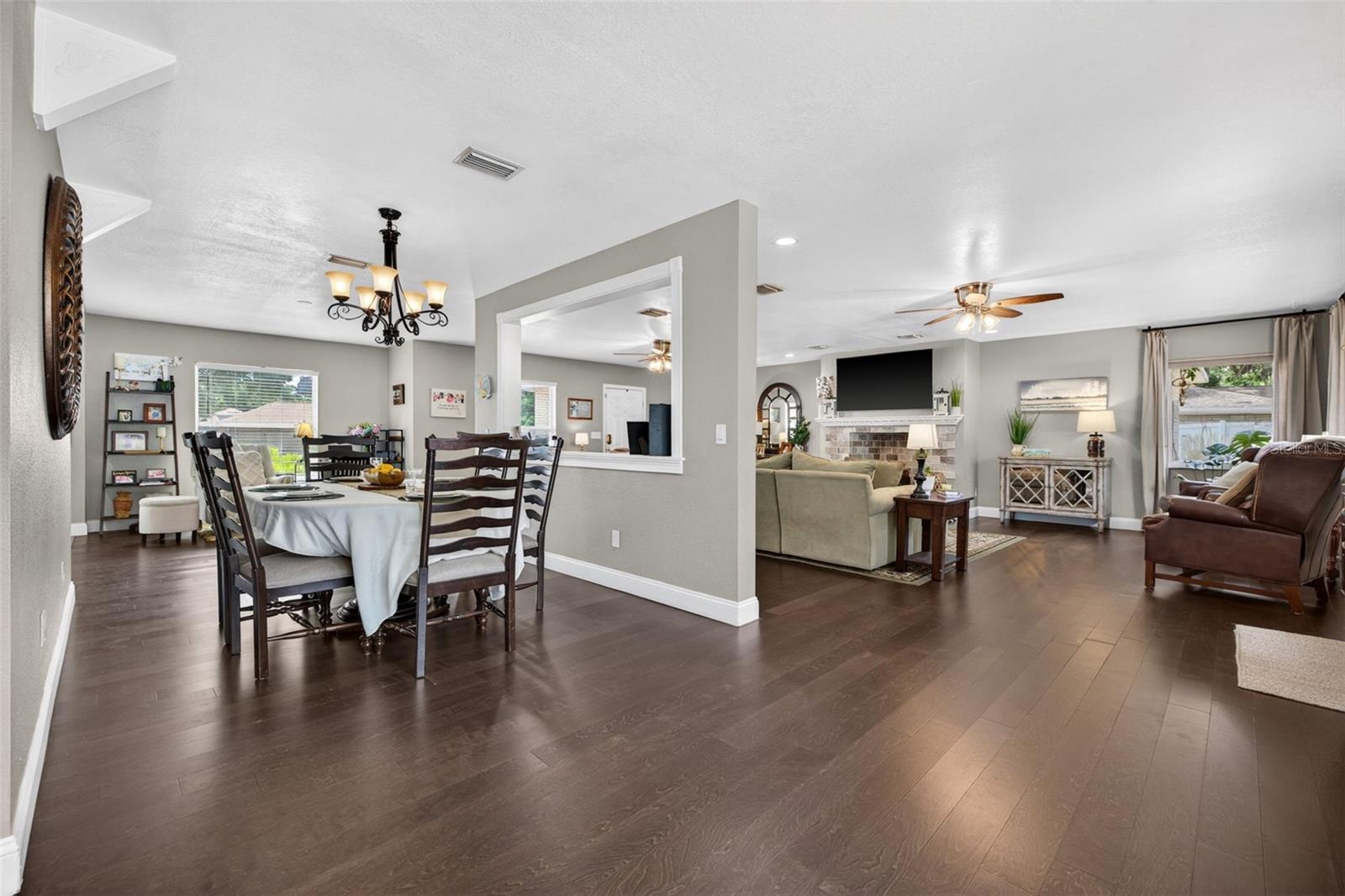712 S OAKWOOD AVE, BRANDON, FL — photo 20