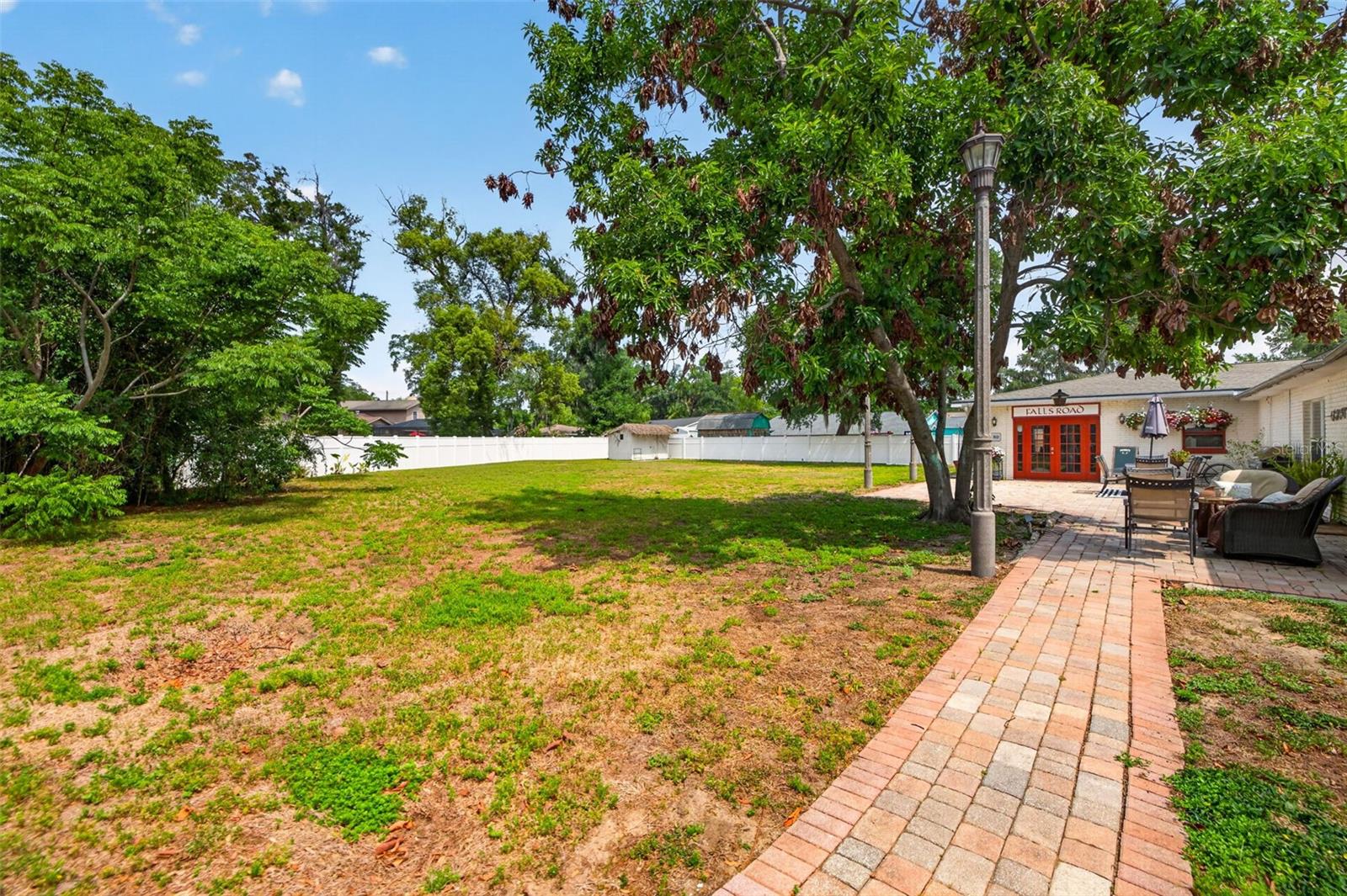 712 S OAKWOOD AVE, BRANDON, FL — photo 42
