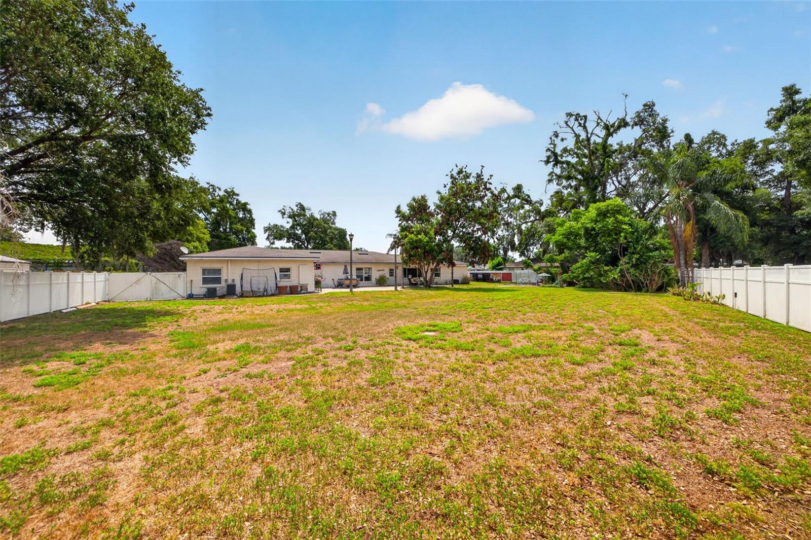 712 S OAKWOOD AVE, BRANDON, FL — photo 43
