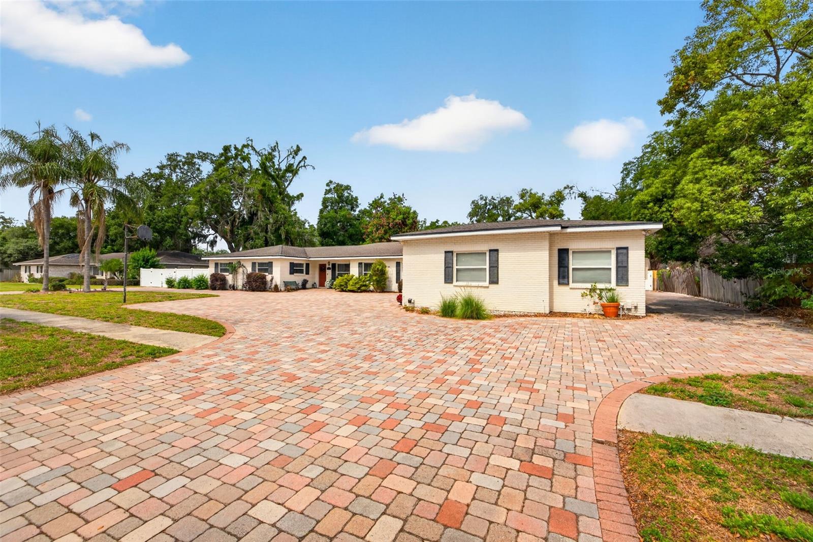 712 S OAKWOOD AVE, BRANDON, FL — photo 49