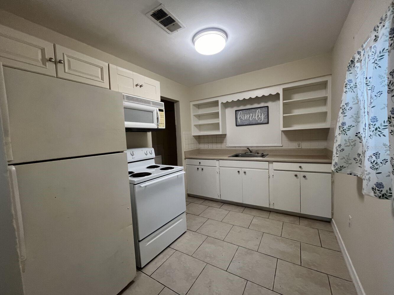 2014 10TH ST W, BRADENTON, FL — photo 3