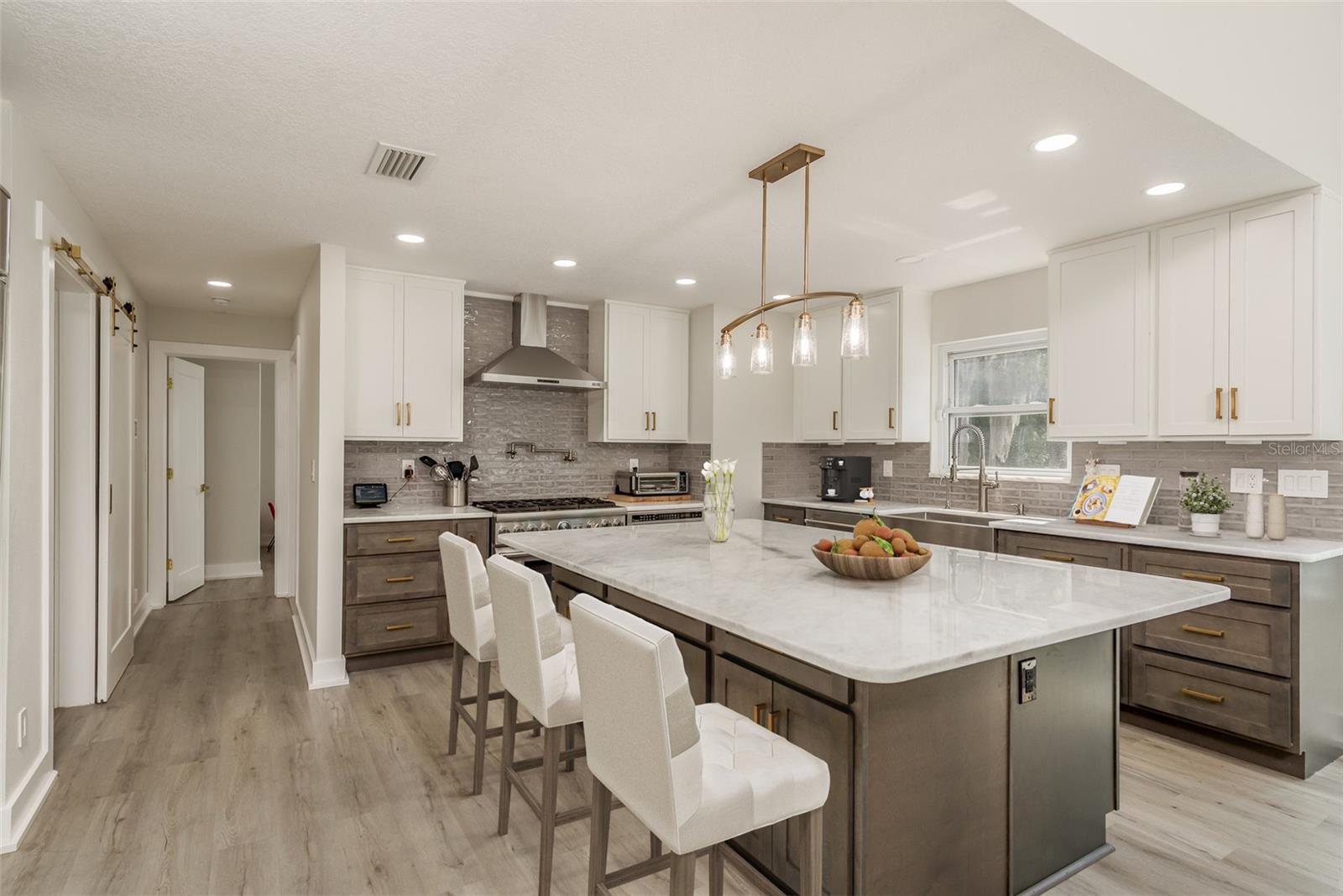 877 CYPRESS LAKEVIEW CT, TARPON SPRINGS, FL — photo 9