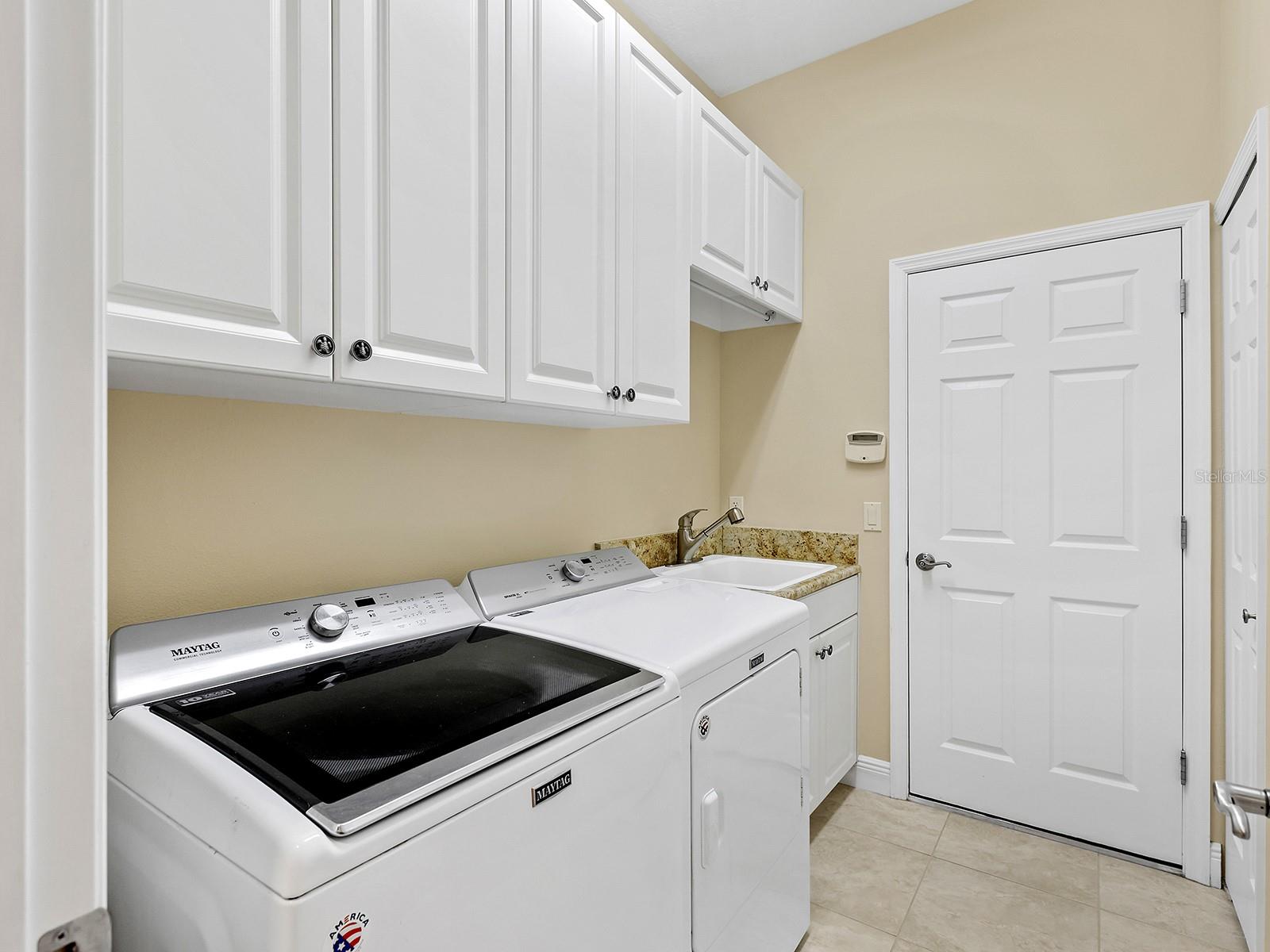 7210 LAKE FOREST GLN, LAKEWOOD RANCH, FL — photo 24