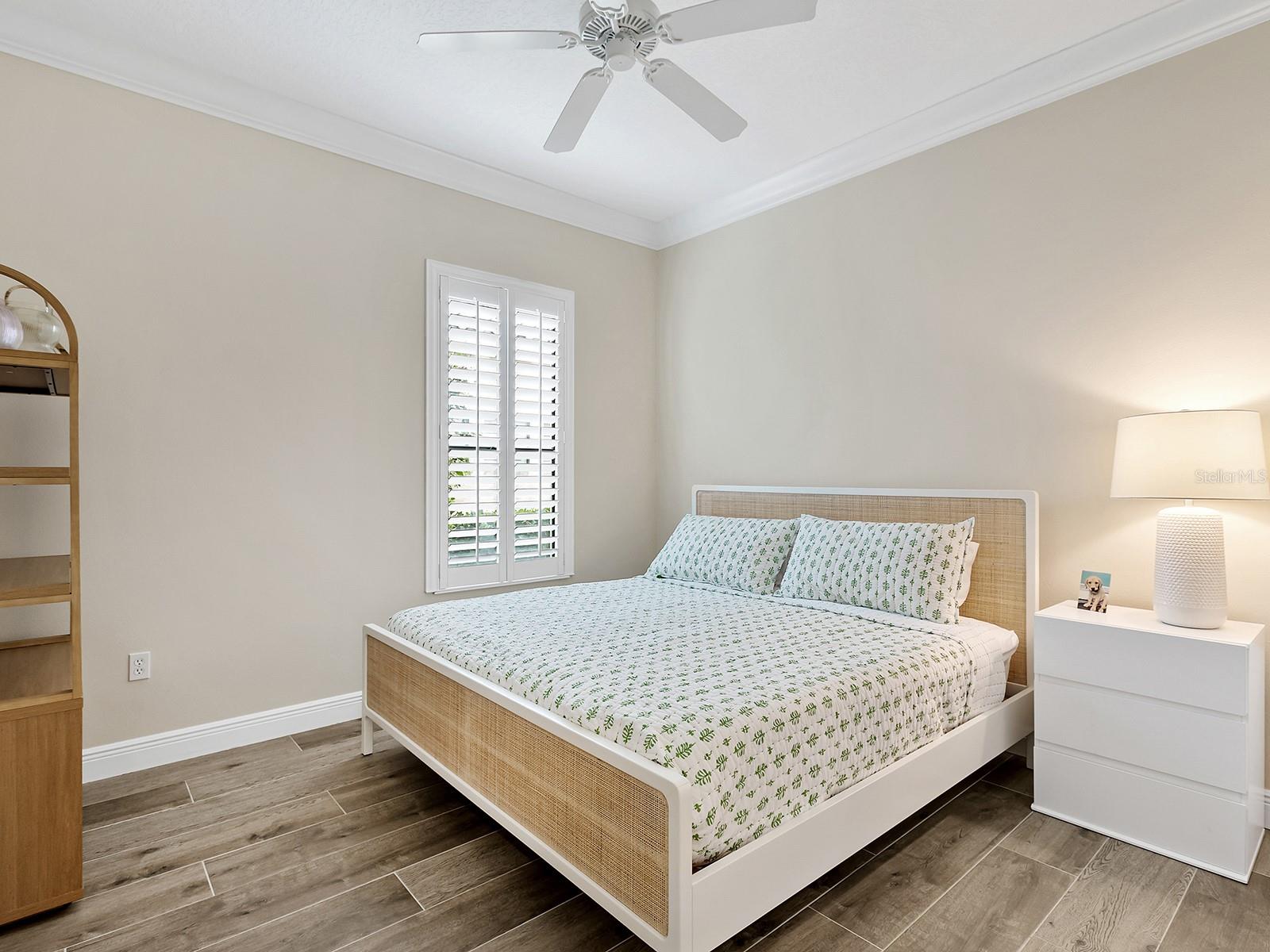 7210 LAKE FOREST GLN, LAKEWOOD RANCH, FL — photo 32