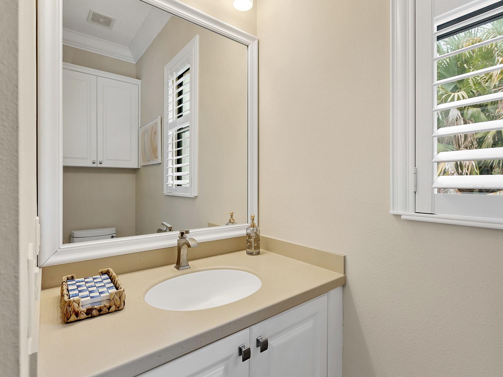7210 LAKE FOREST GLN, LAKEWOOD RANCH, FL — photo 35