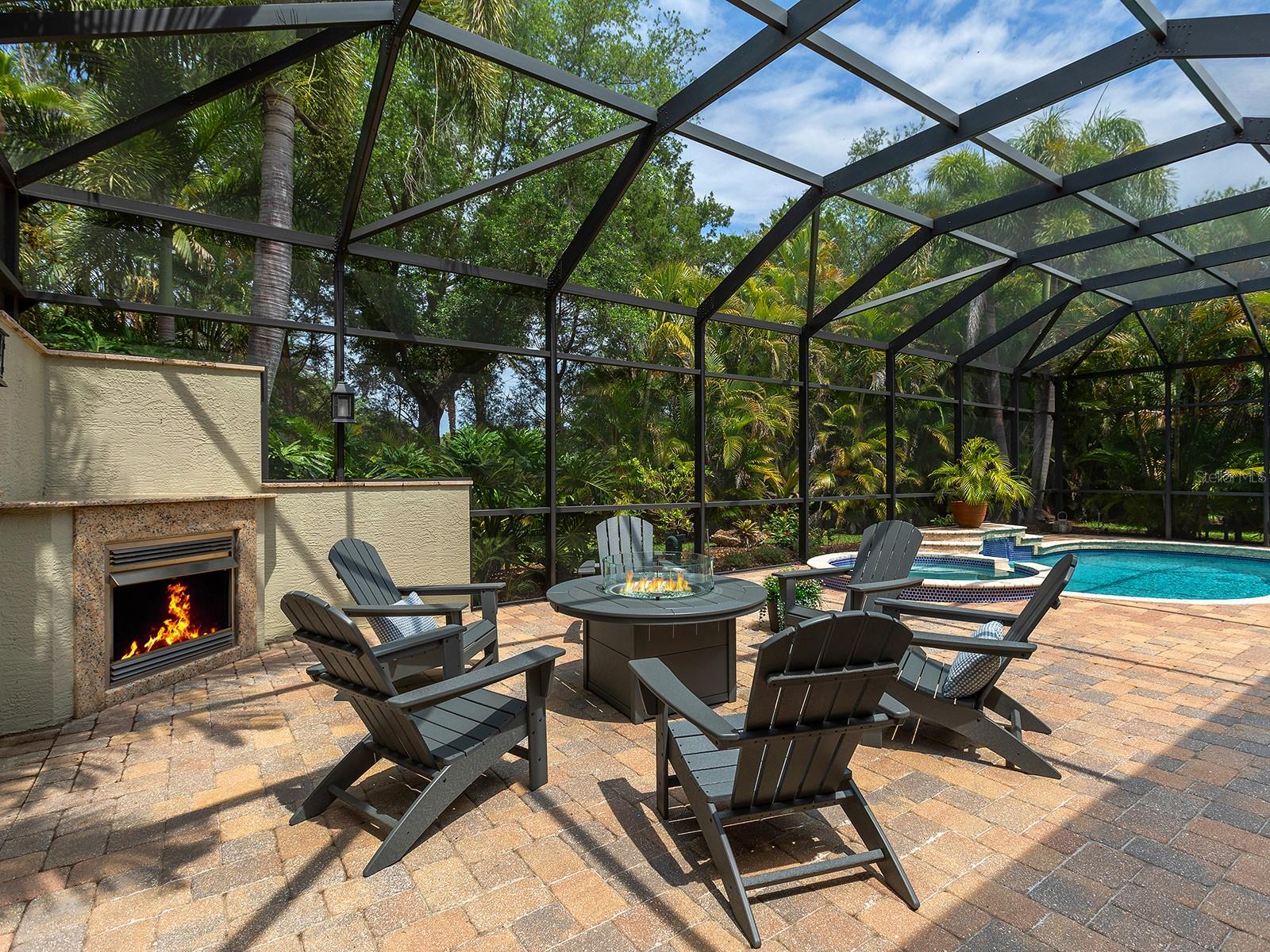 7210 LAKE FOREST GLN, LAKEWOOD RANCH, FL — photo 45
