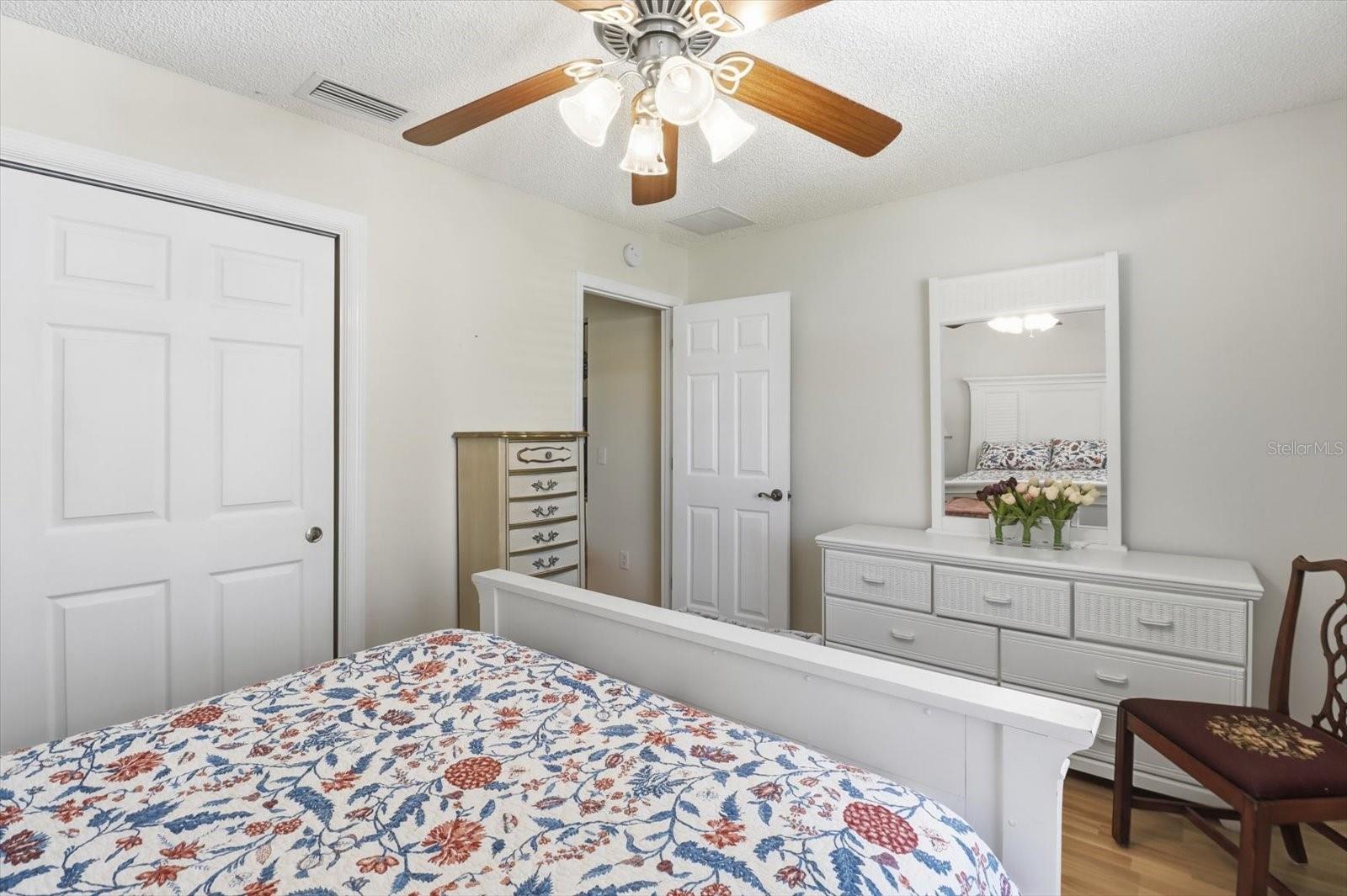 1035 BLYTHE WAY, THE VILLAGES, FL — photo 32