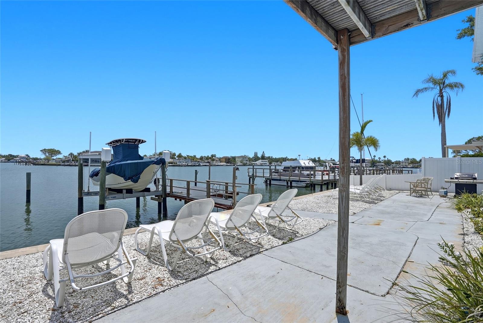 2311 BAY BLVD, INDIAN ROCKS BEACH, FL — photo 39
