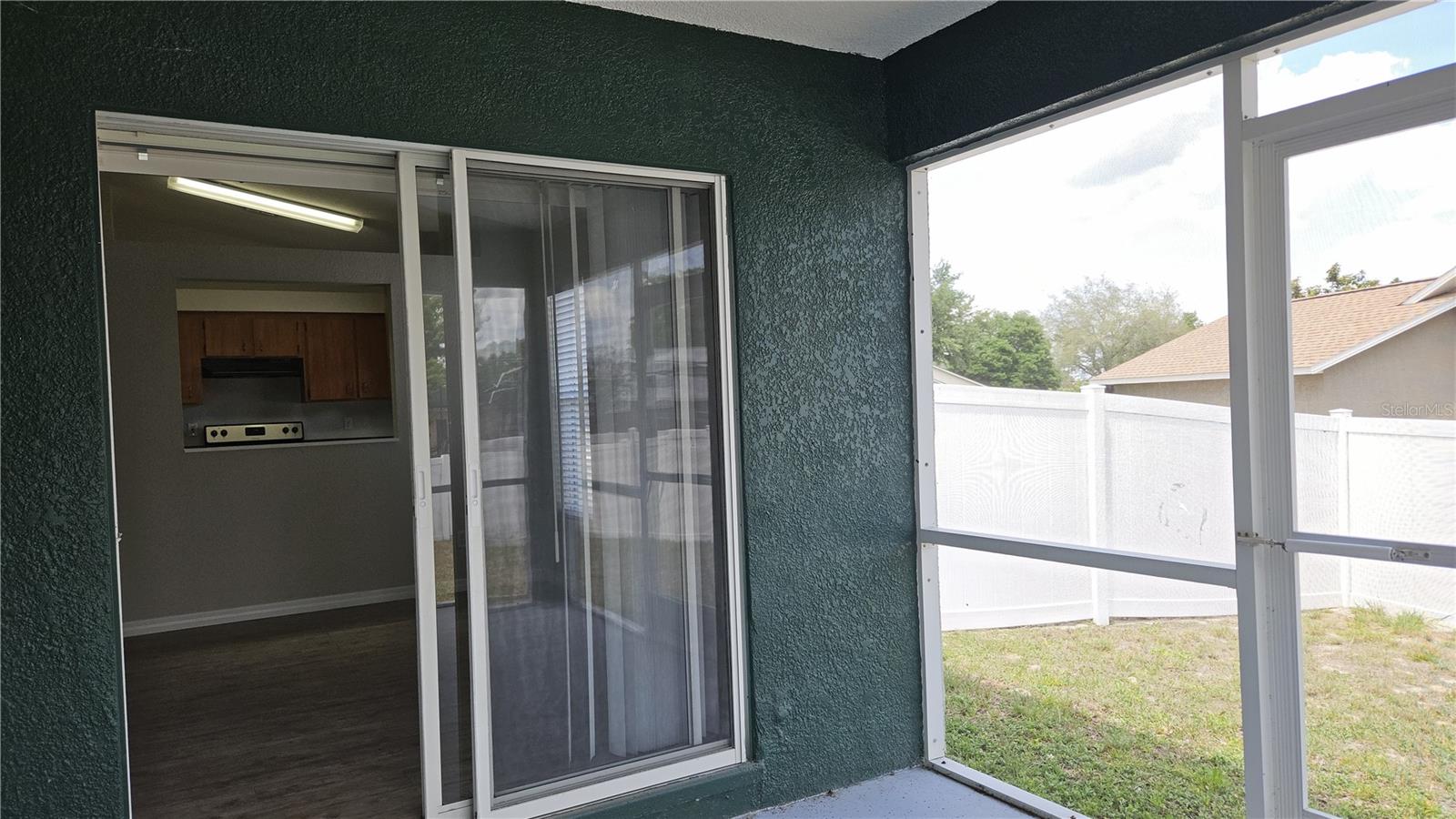108 BRITTANY AVE, MASCOTTE, FL — photo 25