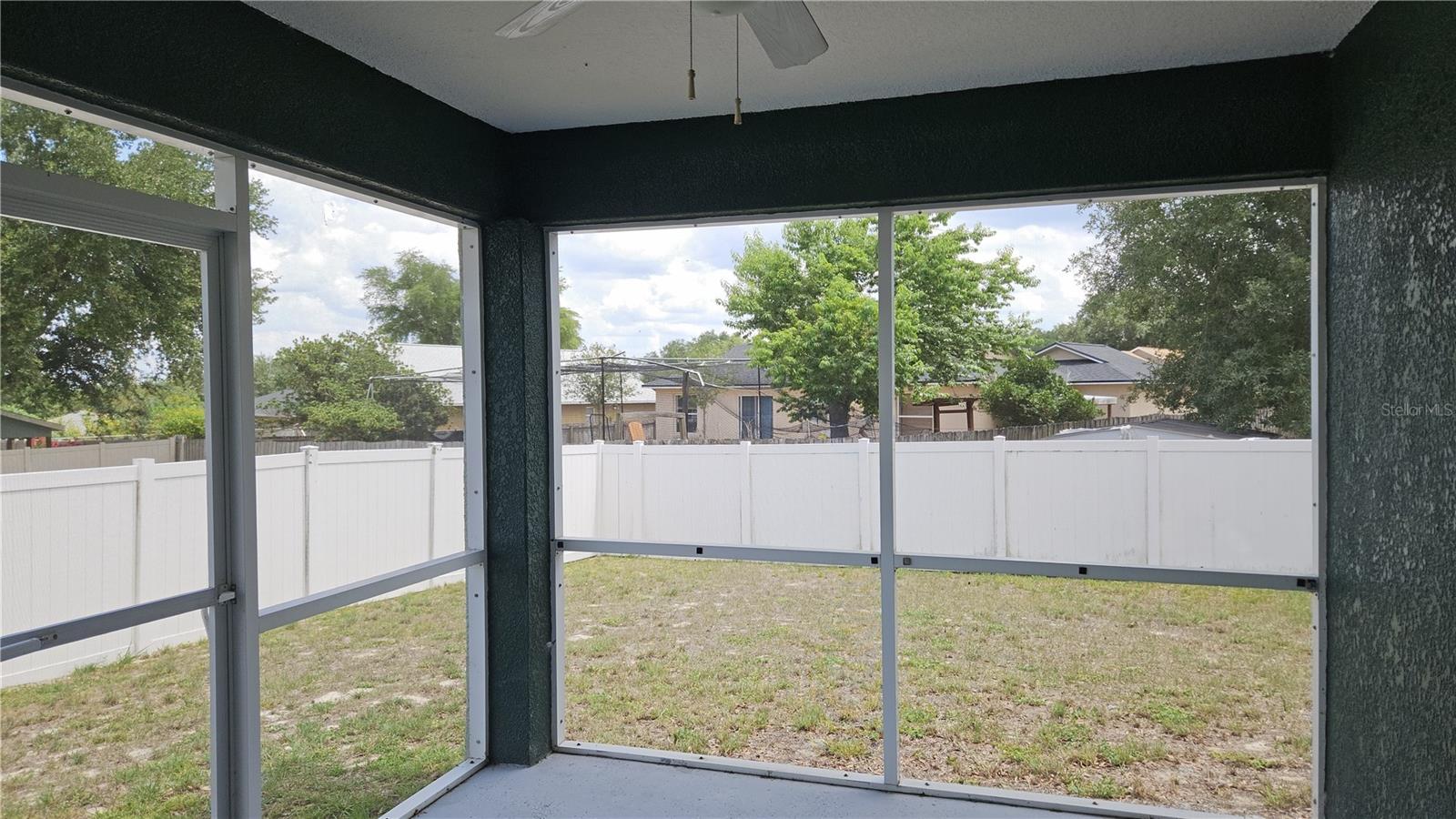 108 BRITTANY AVE, MASCOTTE, FL — photo 24