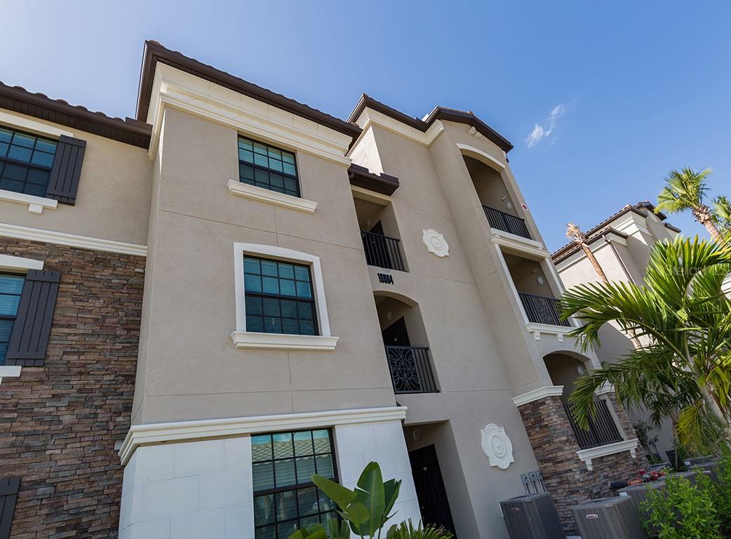 16904 VARDON TER #202, LAKEWOOD RANCH, FL