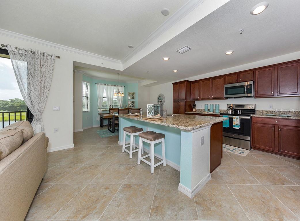 16904 VARDON TER #202, LAKEWOOD RANCH, FL — photo 11