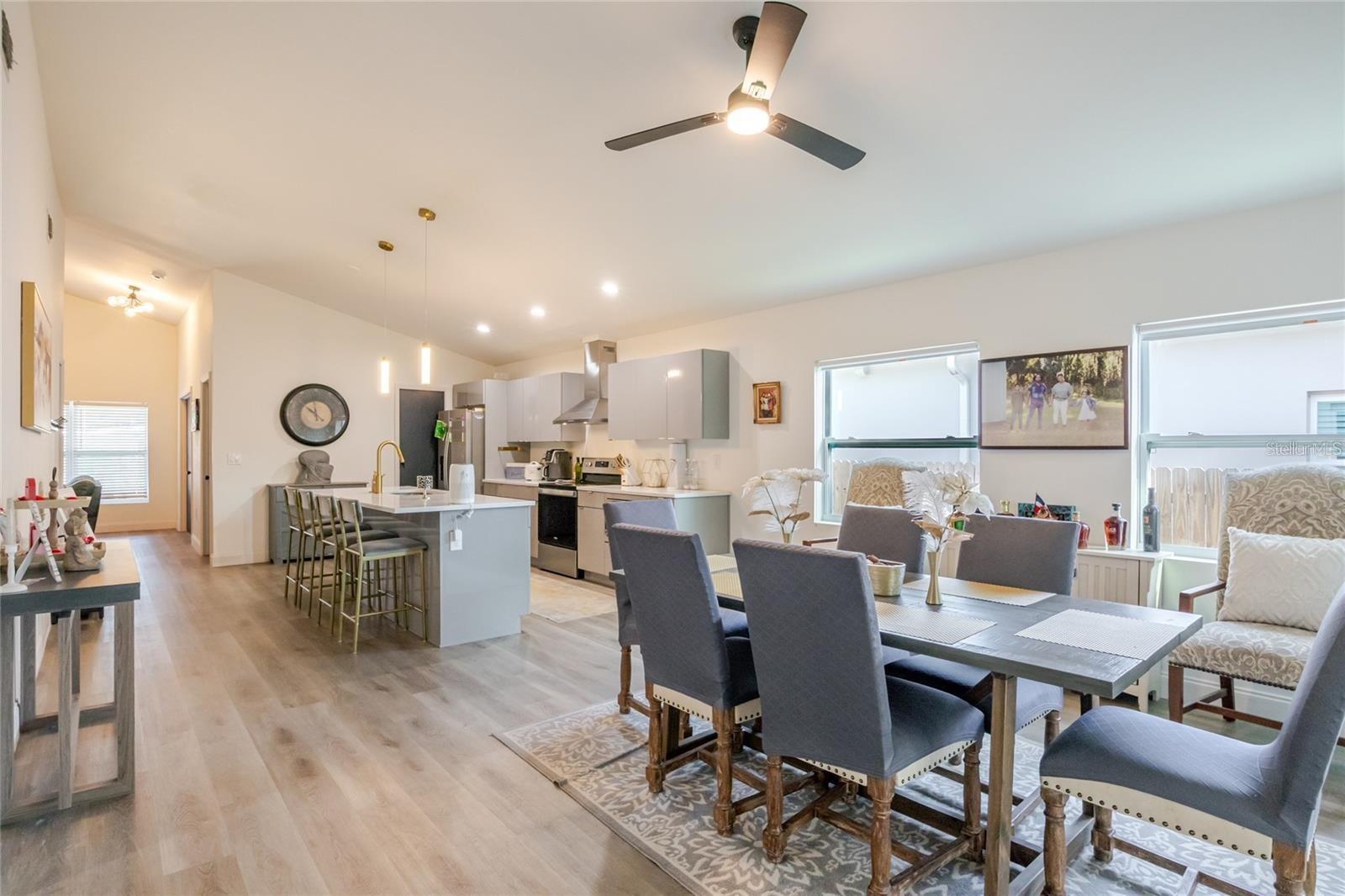 1704 W HANNA AVE, TAMPA, FL — photo 19