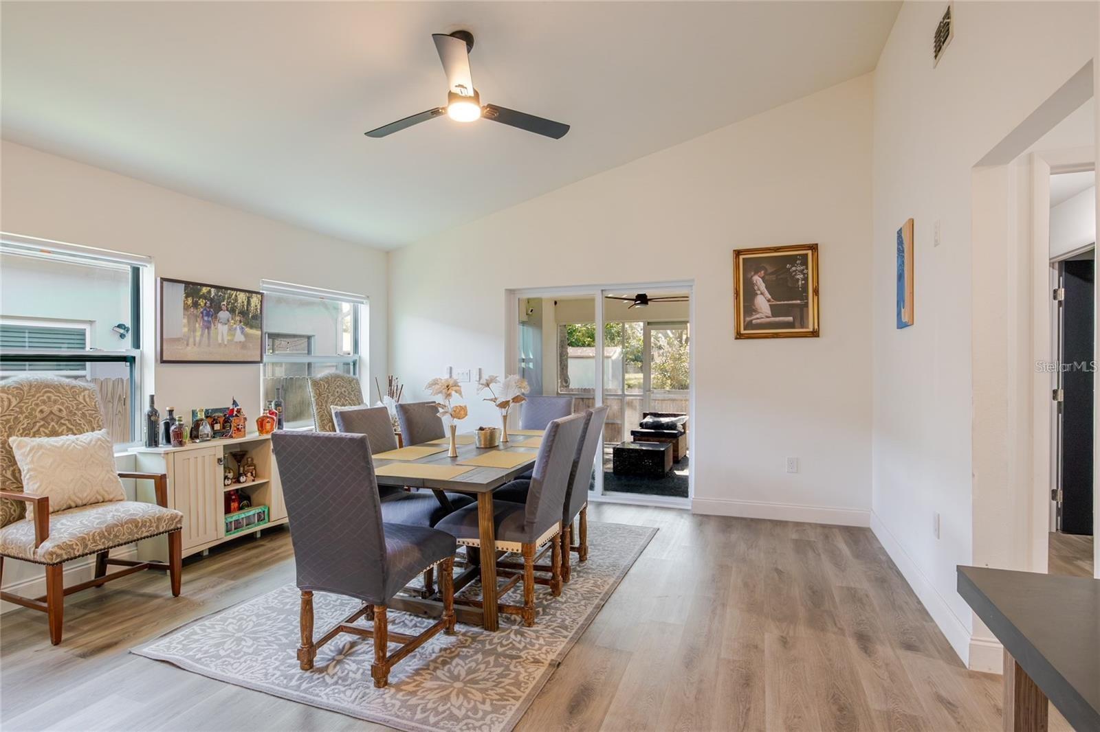 1704 W HANNA AVE, TAMPA, FL — photo 21