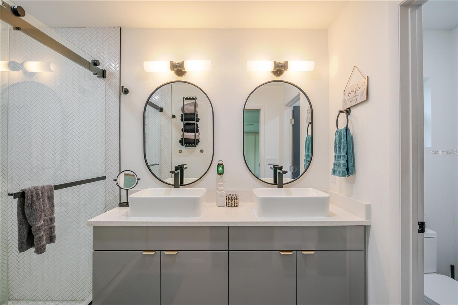 1704 W HANNA AVE, TAMPA, FL — photo 24