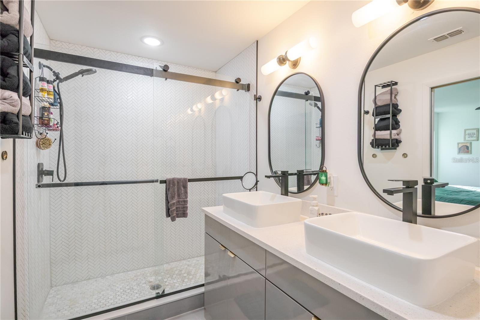 1704 W HANNA AVE, TAMPA, FL — photo 25