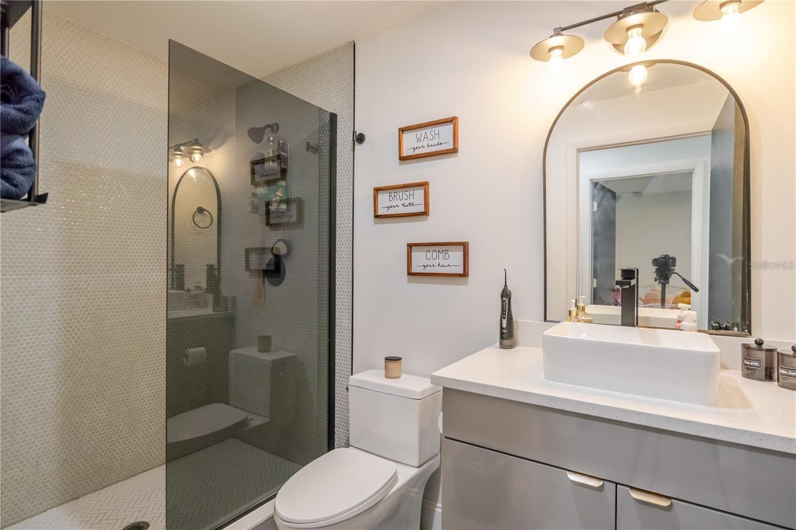 1704 W HANNA AVE, TAMPA, FL — photo 28