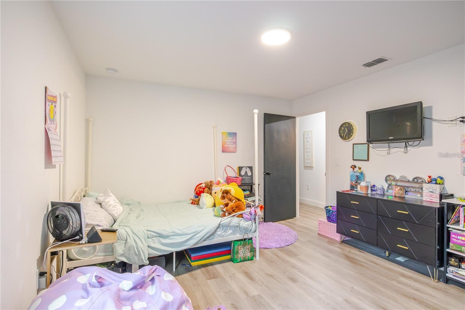 1704 W HANNA AVE, TAMPA, FL — photo 34