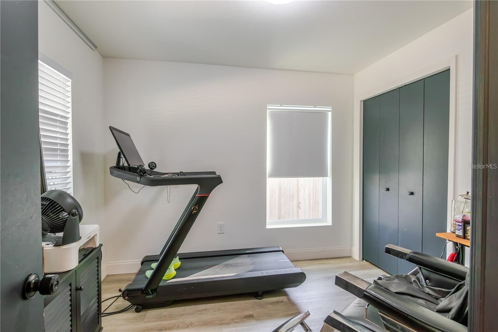 1704 W HANNA AVE, TAMPA, FL — photo 37