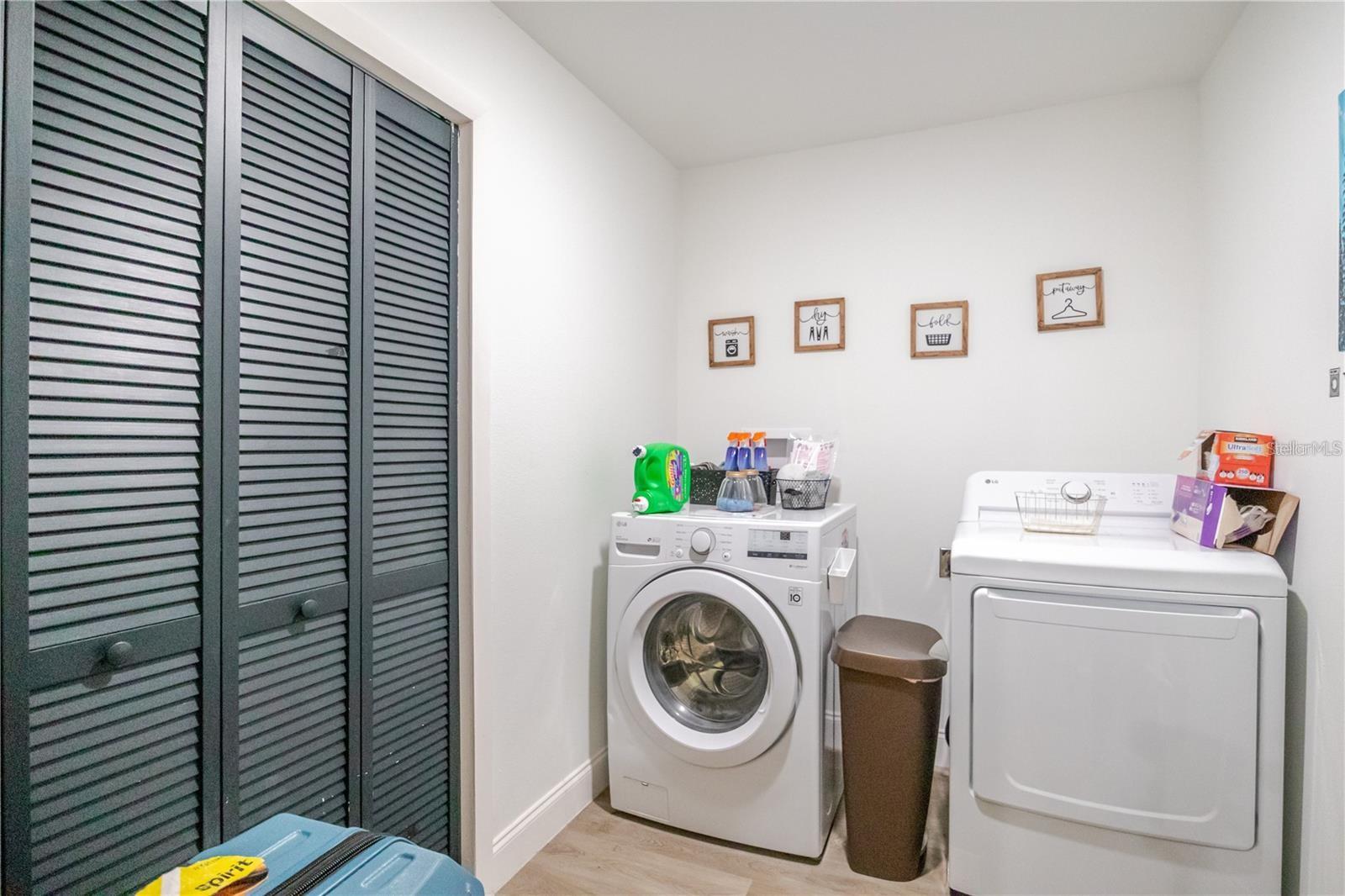 1704 W HANNA AVE, TAMPA, FL — photo 39