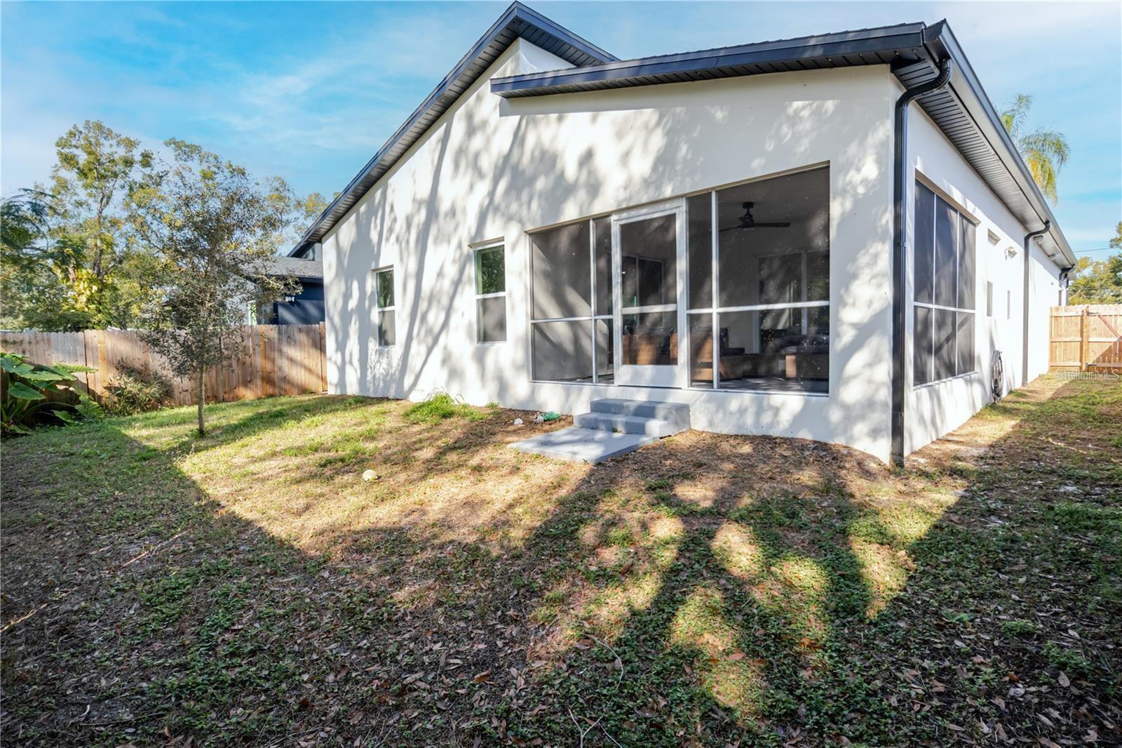1704 W HANNA AVE, TAMPA, FL — photo 42
