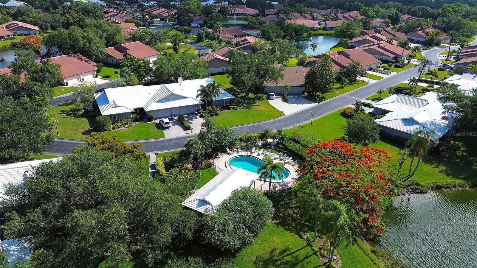 3825 WILSHIRE CIR #1, SARASOTA, FL — photo 32