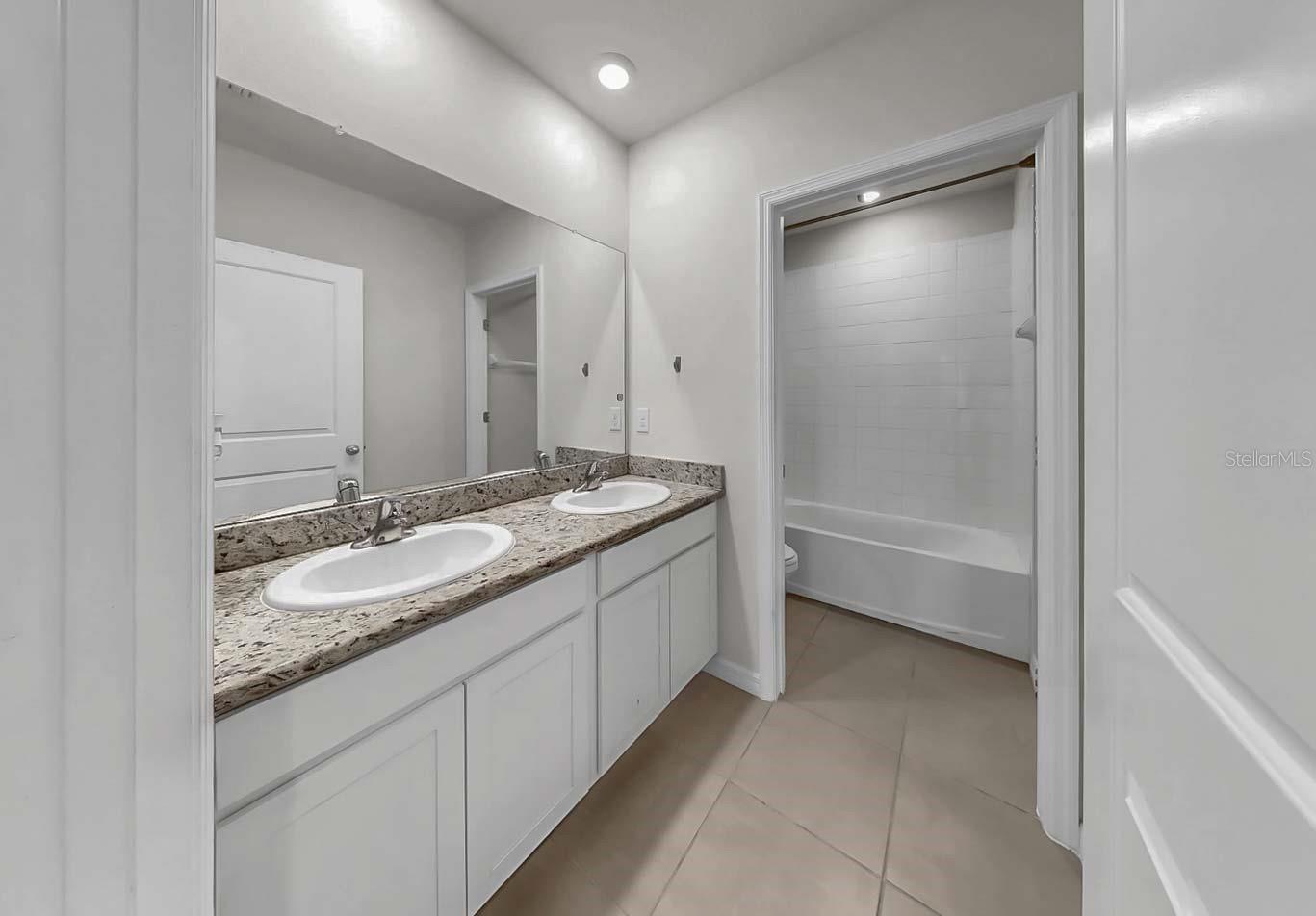 16454 WOODSIDE GLN, PARRISH, FL — photo 37