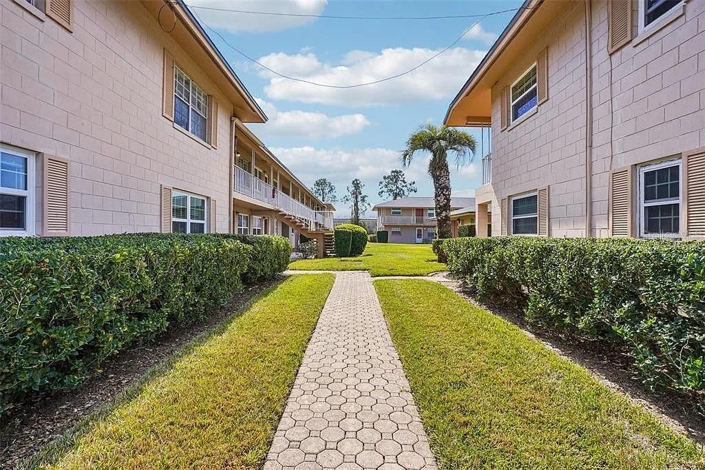 1100 E CAROLINE ST #123, TAVARES, FL — photo 57