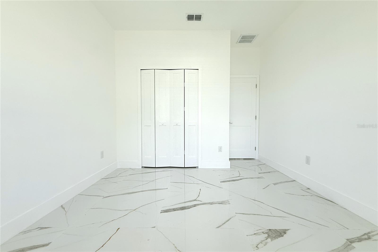 9302 N 18TH ST, TAMPA, FL — photo 27
