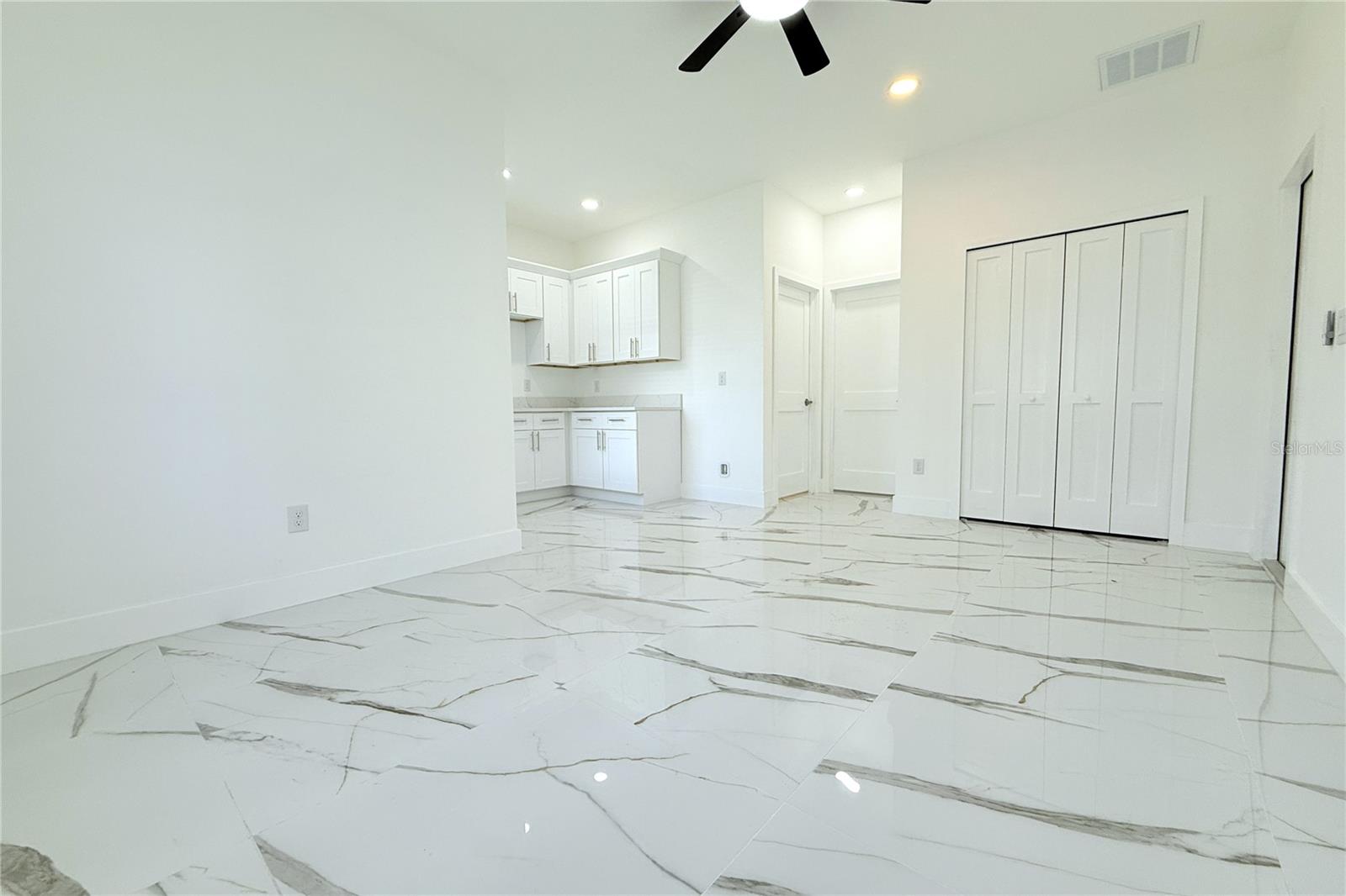 9302 N 18TH ST, TAMPA, FL — photo 36