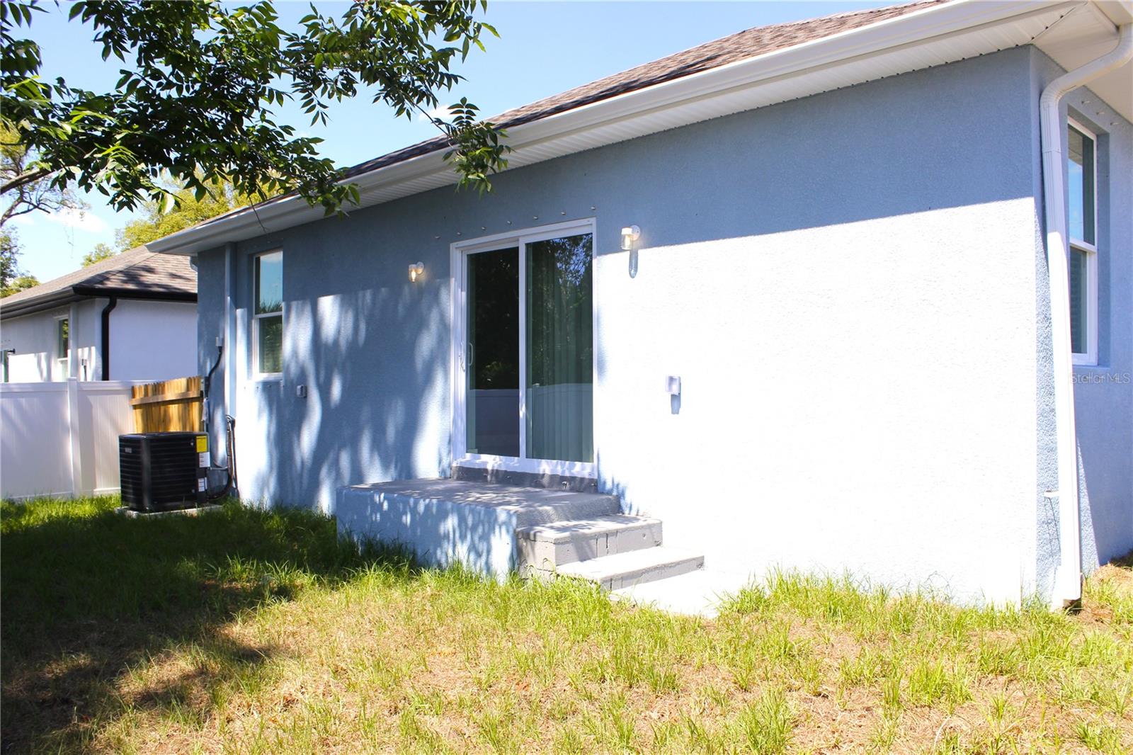 9302 N 18TH ST, TAMPA, FL — photo 45