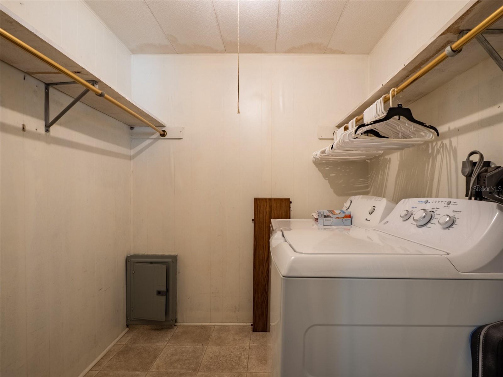 401 DENICE DR #401, SEMINOLE, FL — photo 21