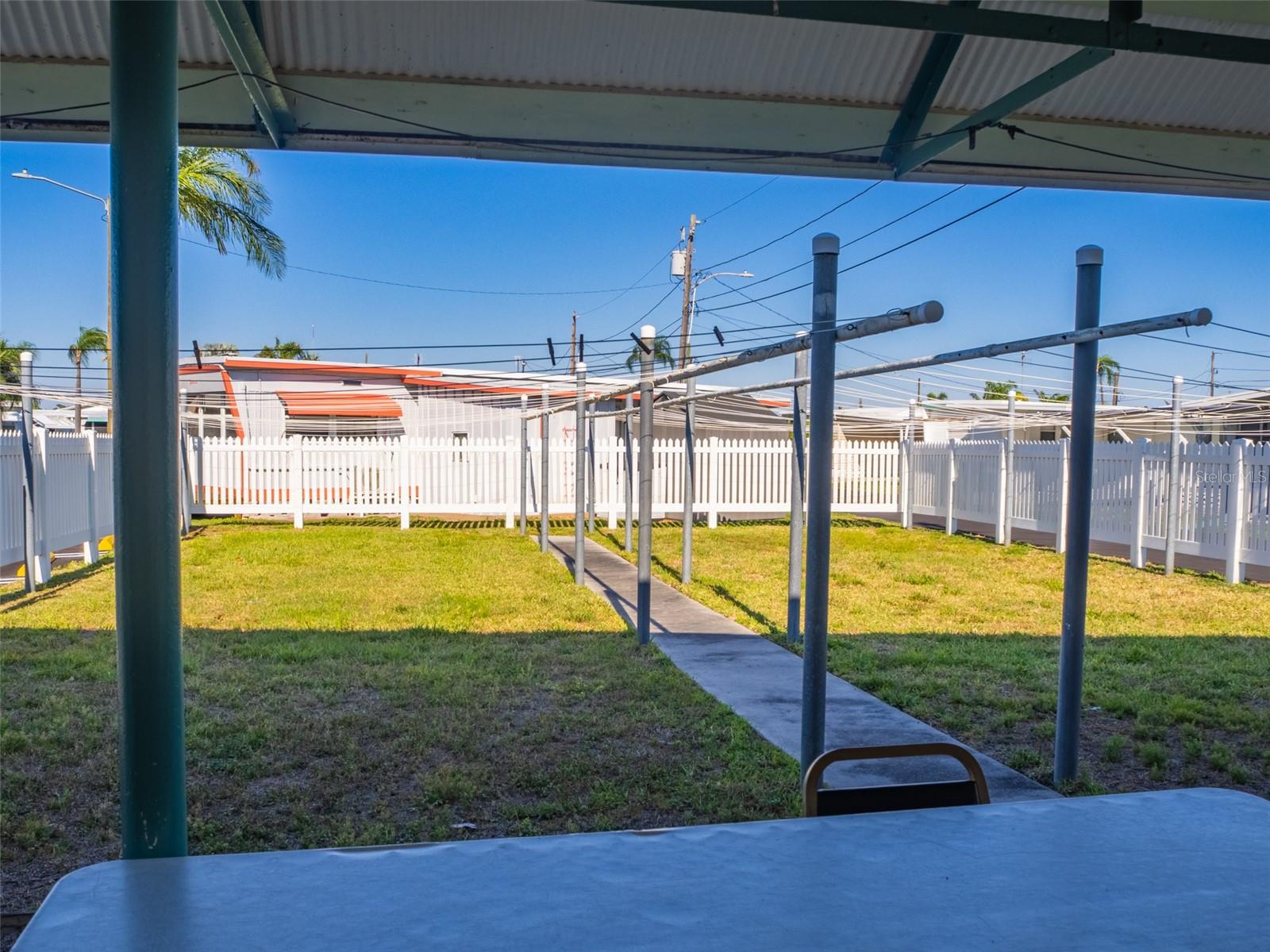 401 DENICE DR #401, SEMINOLE, FL — photo 34