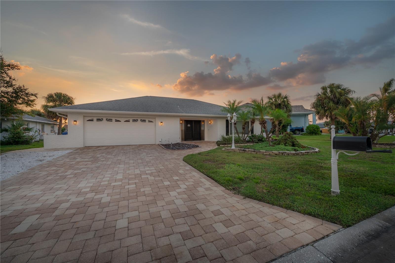 6322 COTTONWOOD LN, APOLLO BEACH, FL