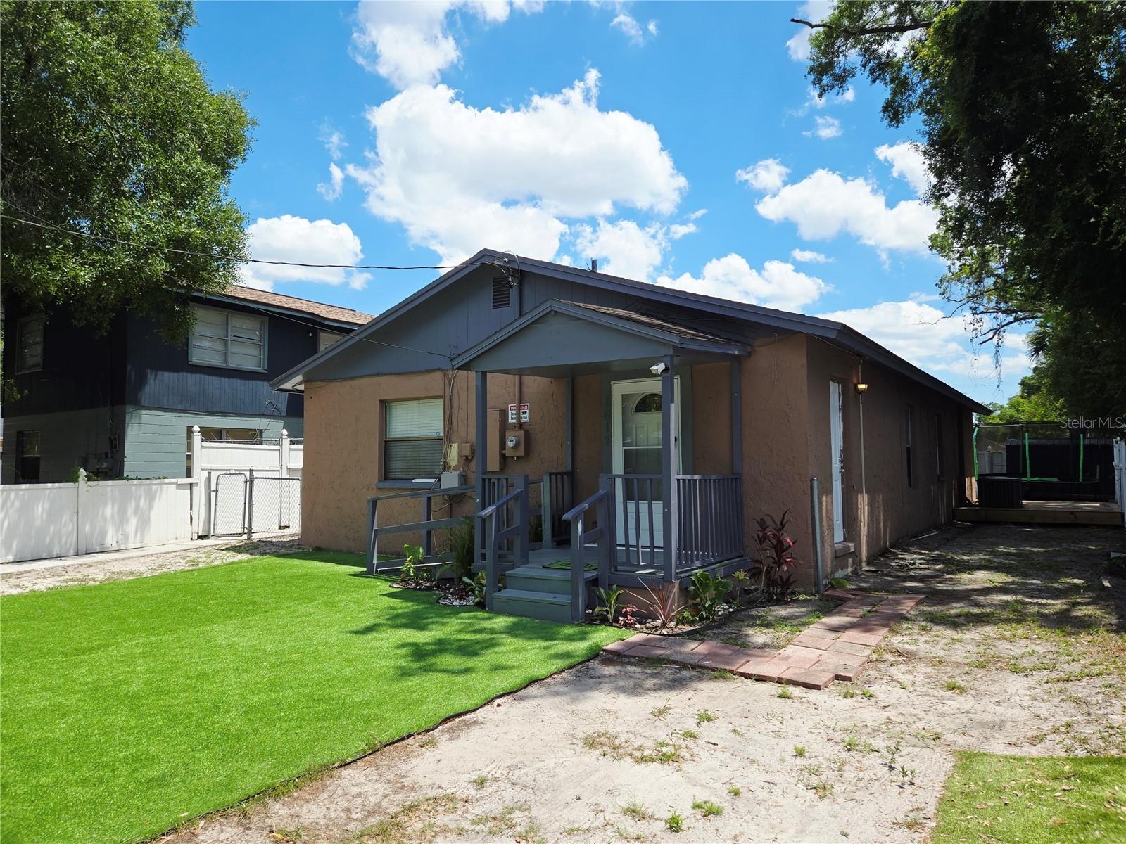 1617 E IDELL ST, TAMPA, FL — photo 2