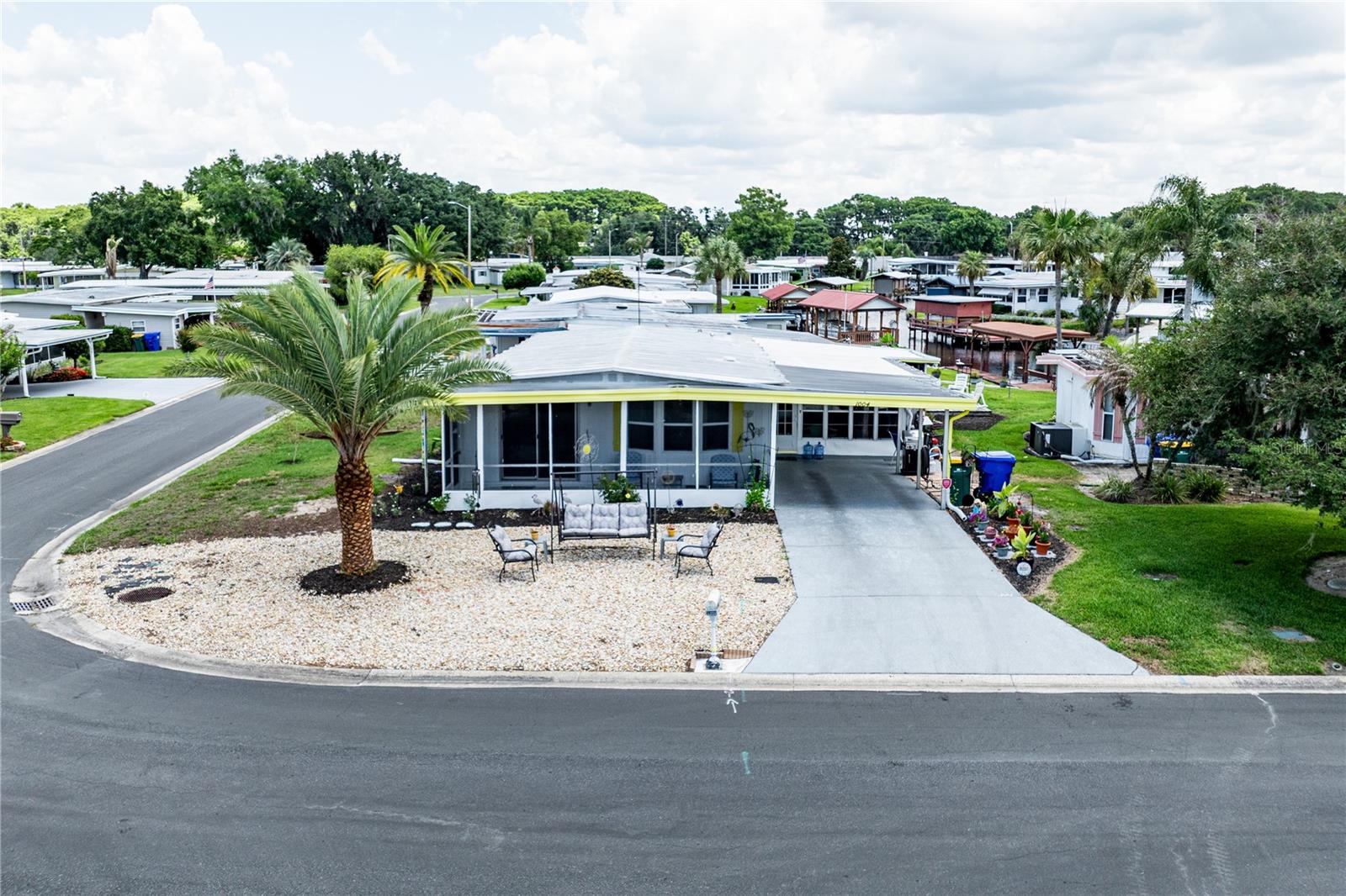 1004 TODD WAY, TAVARES, FL