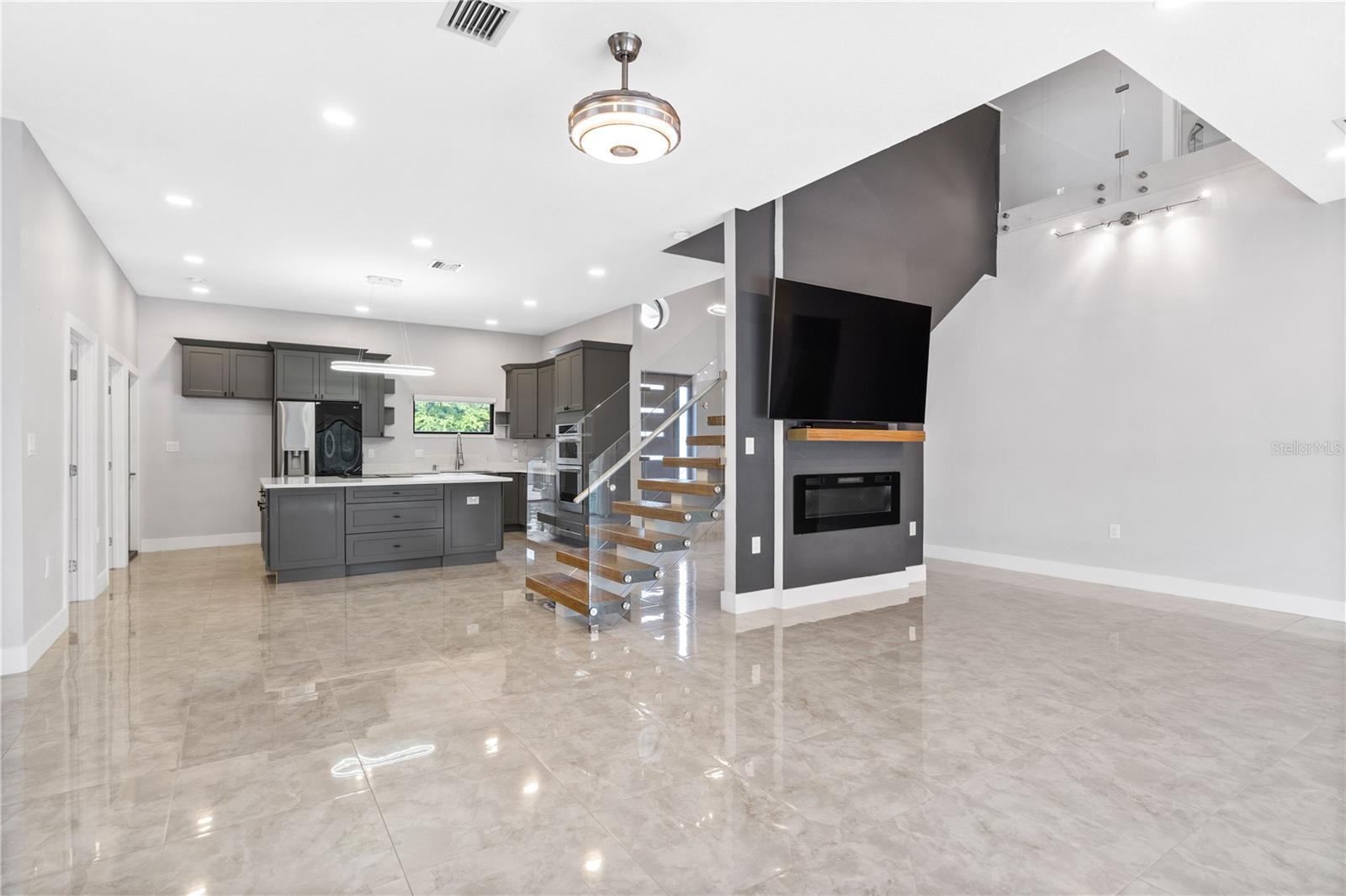 541 W LAKE BRANTLEY RD, ALTAMONTE SPRINGS, FL — photo 8
