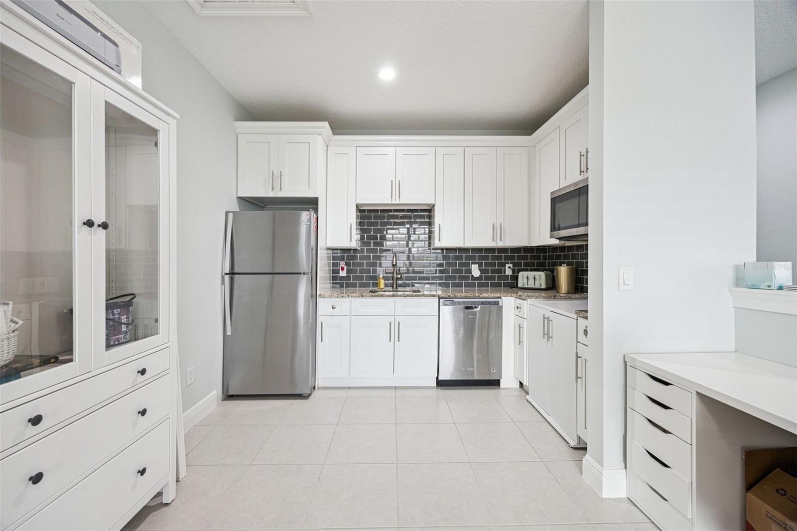 8866 BISMARCK PALM DR, WINTER GARDEN, FL — photo 39
