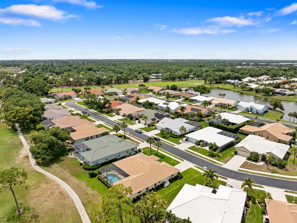 1543 WATERFORD DR, VENICE, FL — photo 42