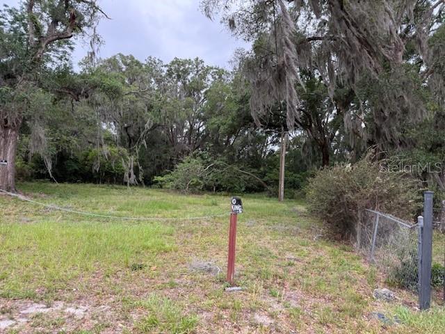 412 YORK ST, WILDWOOD, FL — photo 3