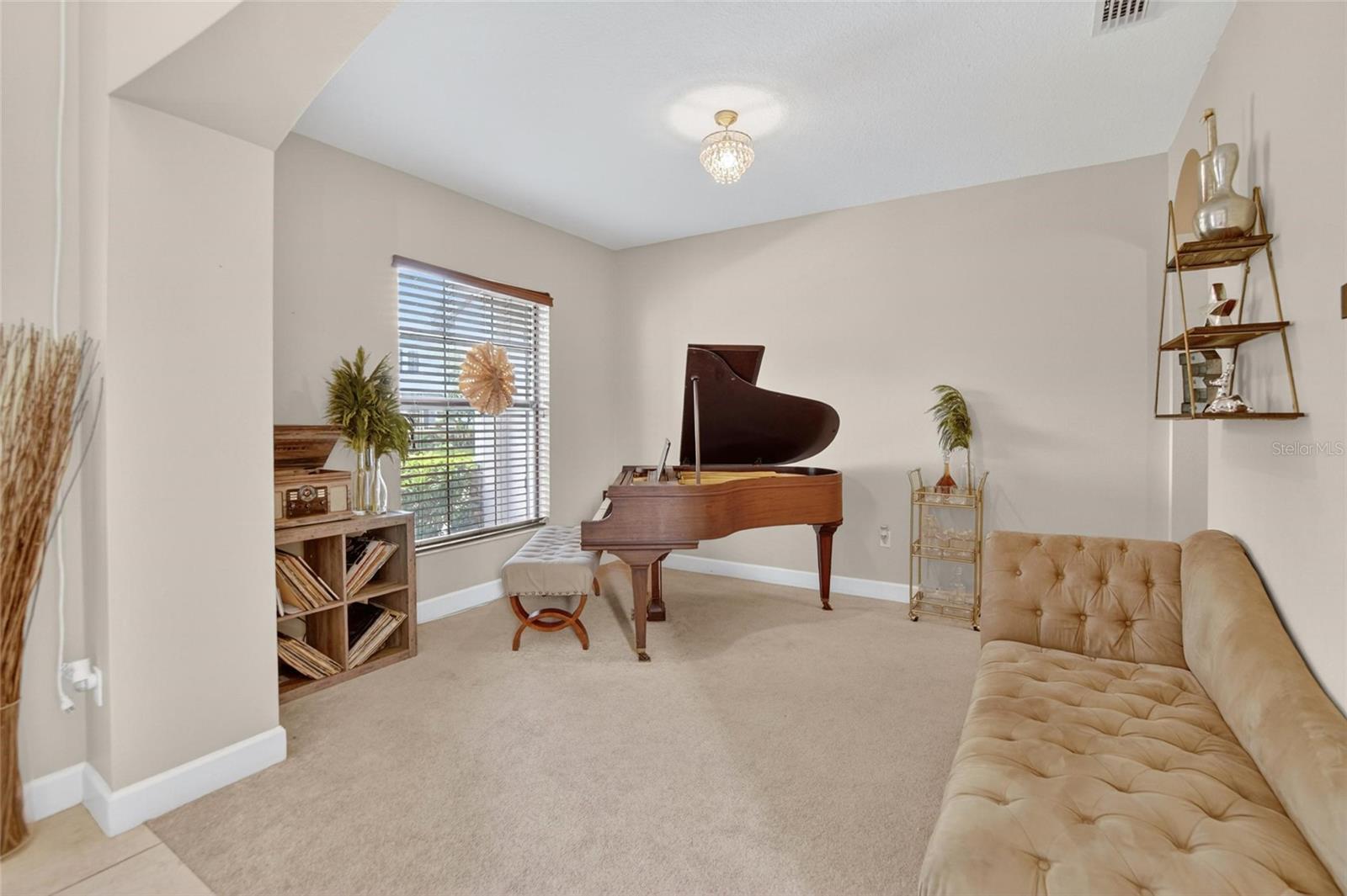 7959 HAMPTON LAKE DR, TAMPA, FL — photo 9
