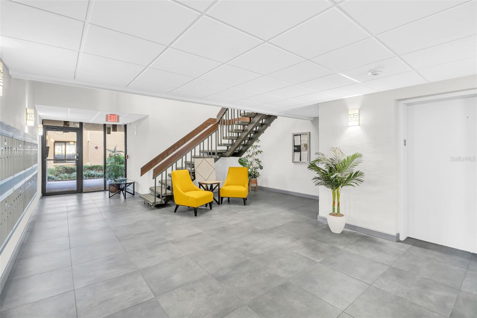 6158 PALMA DEL MAR SO #505, ST PETERSBURG, FL — photo 4