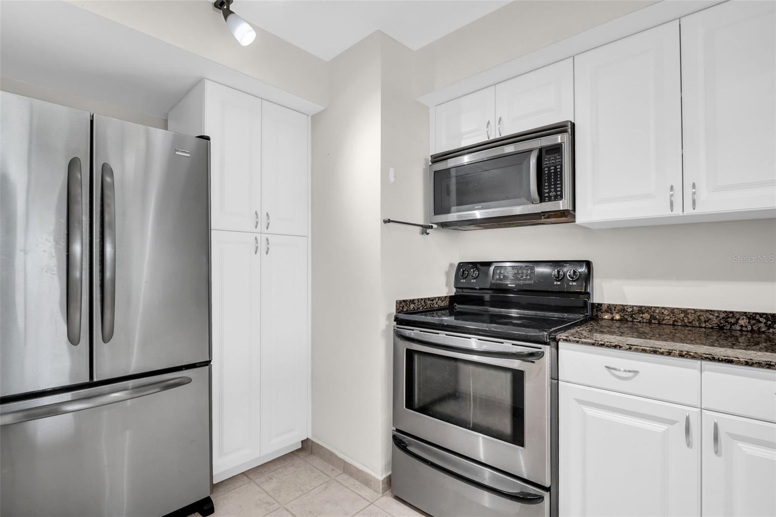 6158 PALMA DEL MAR SO #505, ST PETERSBURG, FL — photo 12